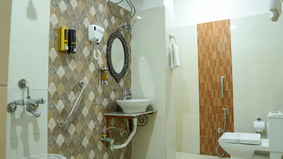 luxury hotel in Rishikesh near Ganga